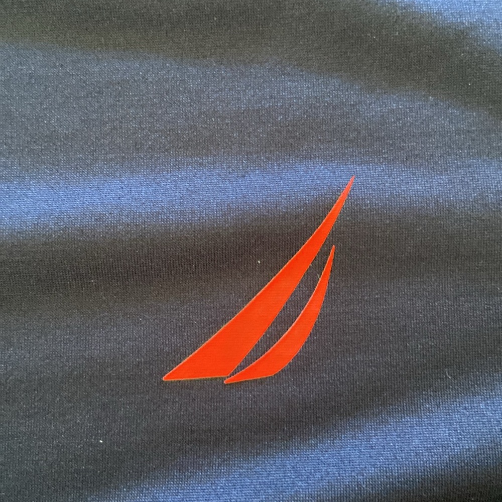 Nautica Women’s Standard Long Sleeve Rashguard - Picture 9 of 10